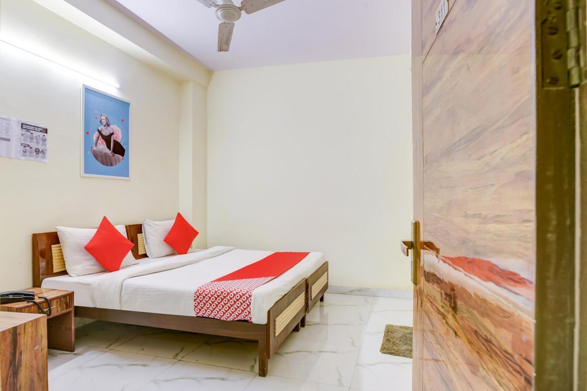 Hotel O 74192 Vishwakarma Palace Delhi  Esterno foto