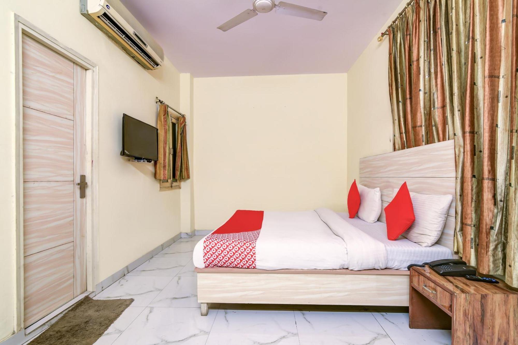 Hotel O 74192 Vishwakarma Palace Delhi  Esterno foto
